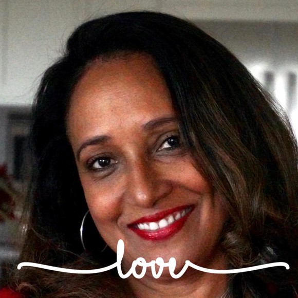 Meet your Posher, Sharon - Picture 1 of 1
